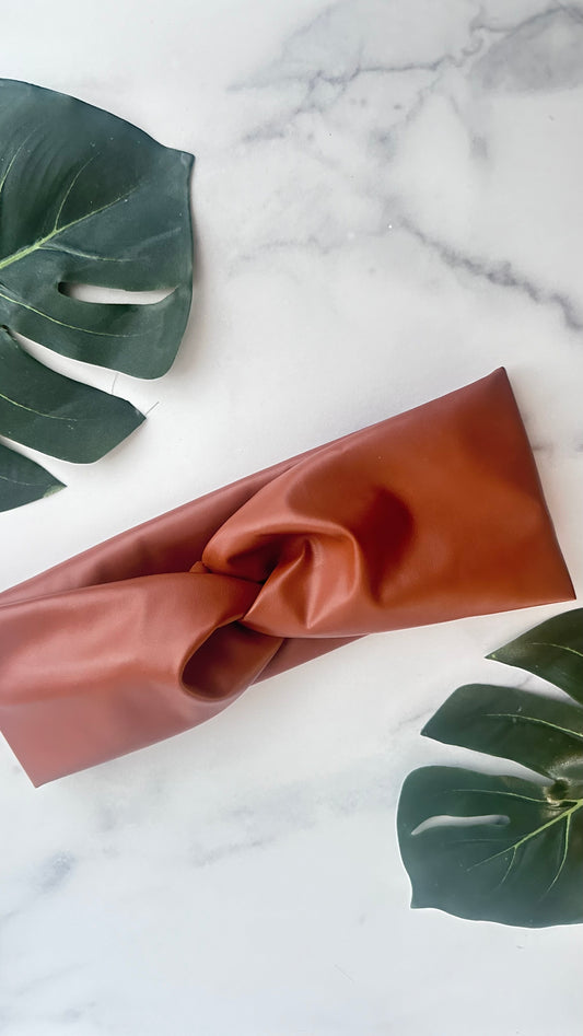 Faux leather Twistband