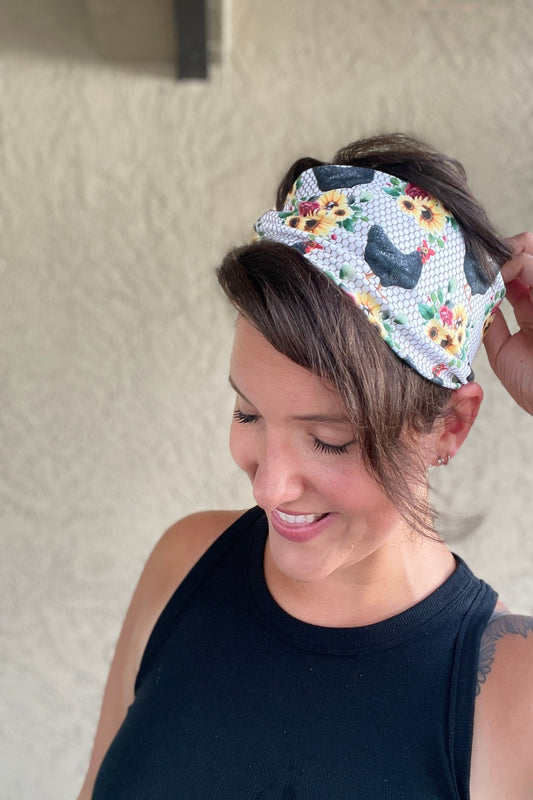 Chicken print with chicken wire headband